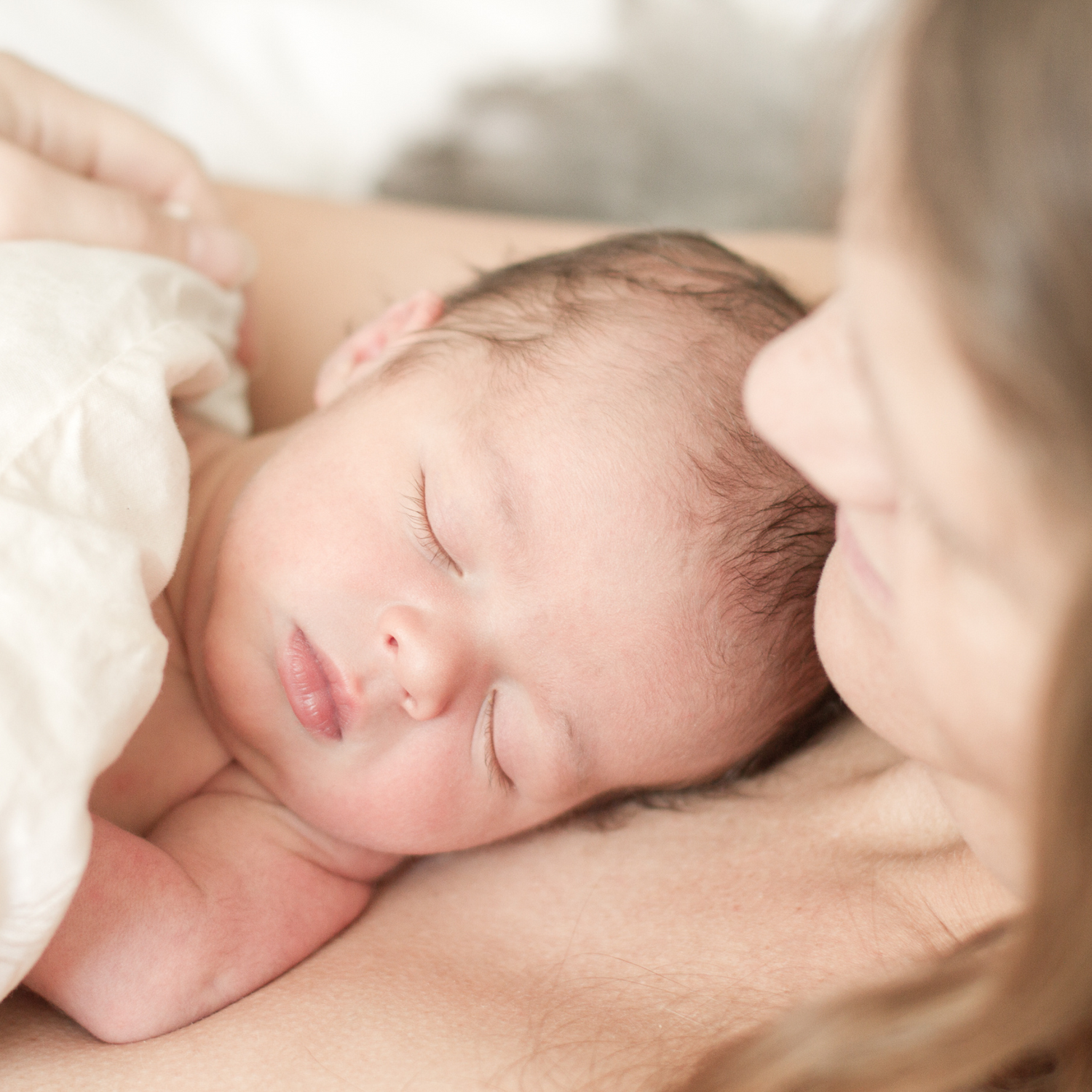 The Magic of Skin-to-Skin Bonding: A Guide for New Parents