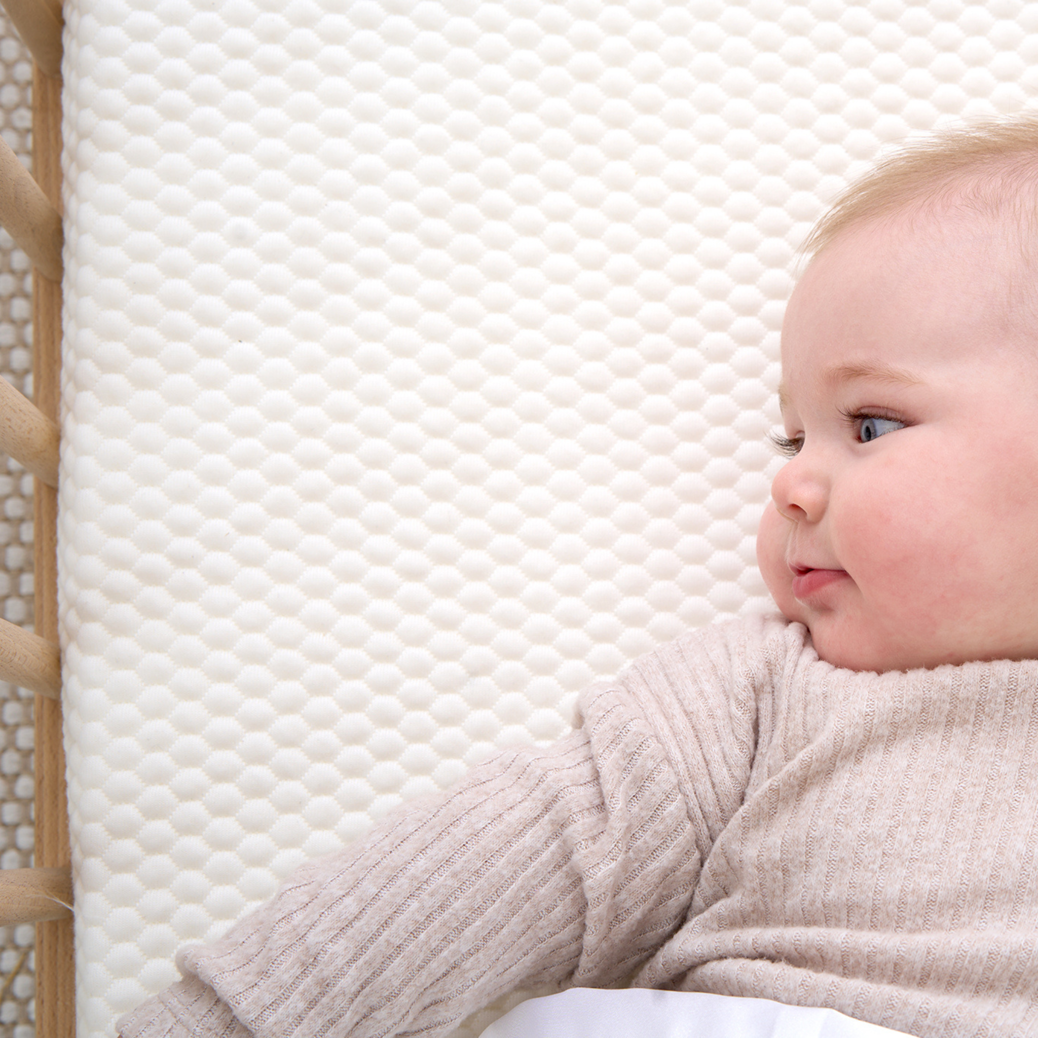 How to Choose the Right Baby Mattress: A Complete Guide