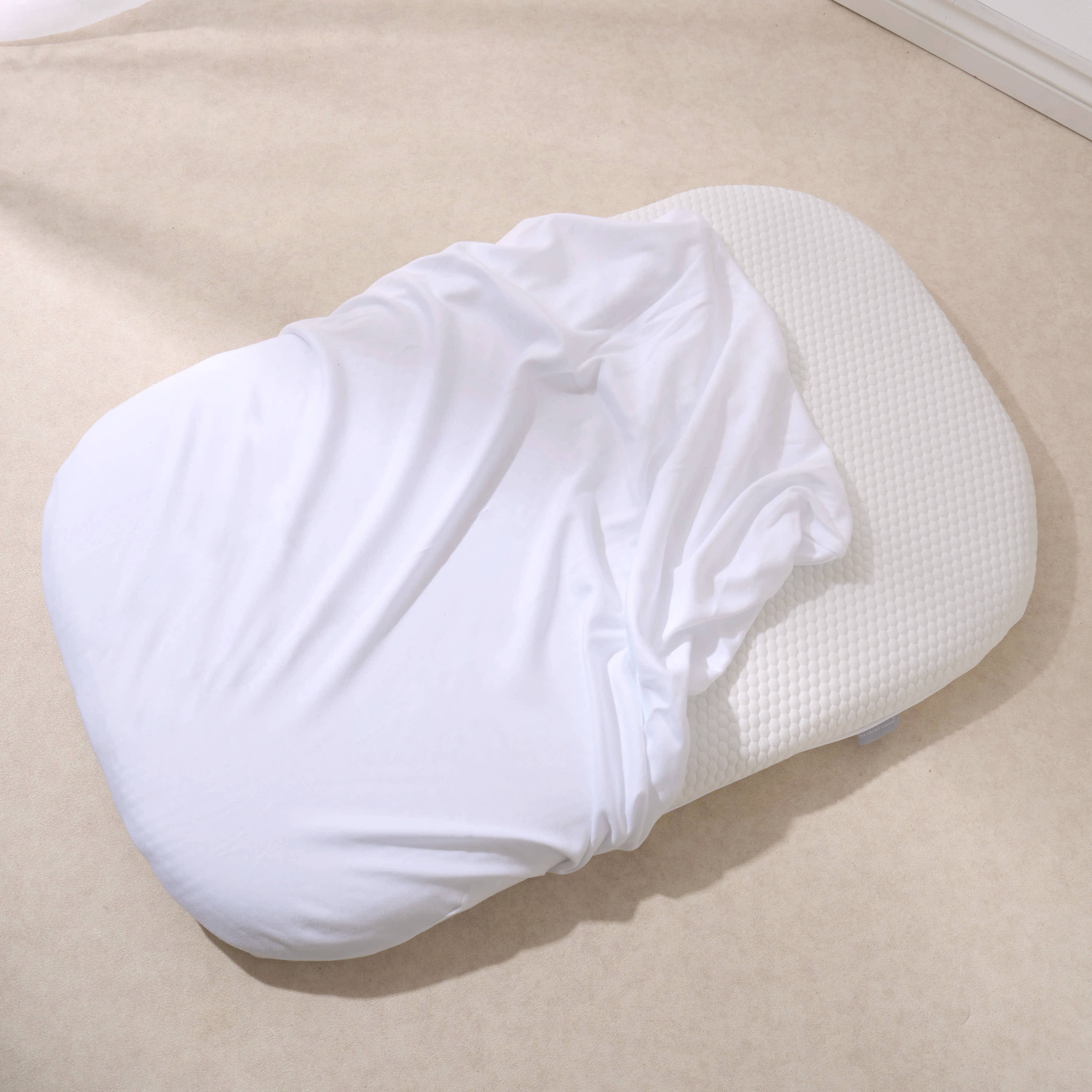 Premium Organic 100% Cotton Fitted Sheet to fit Maxi-Cosi Iora Air – 82 x 50cm - The Tiny Bed Company™